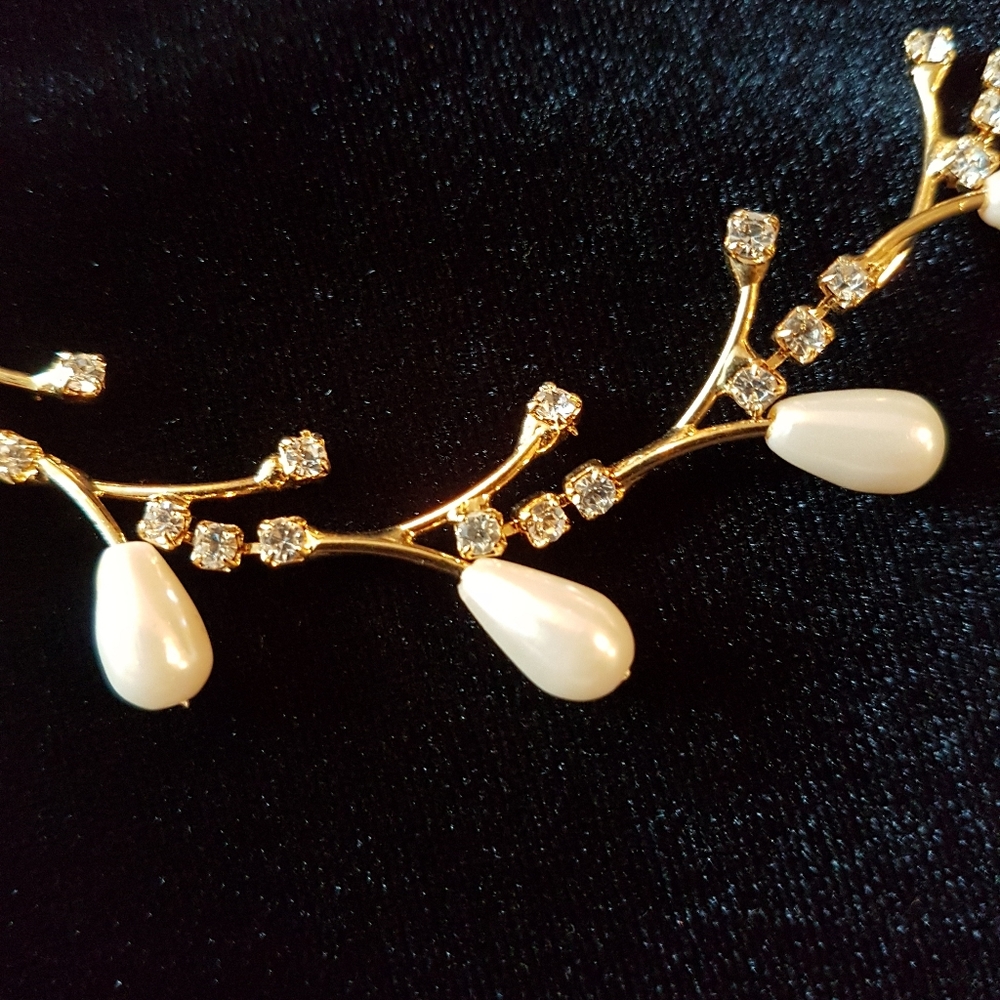 Necklace - Picture 4 of 7